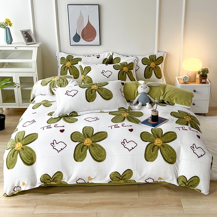 91家纺网 家纺一手货源 找家纺 富之航家纺 2023新款牛奶绒印花四件套 花间小兔