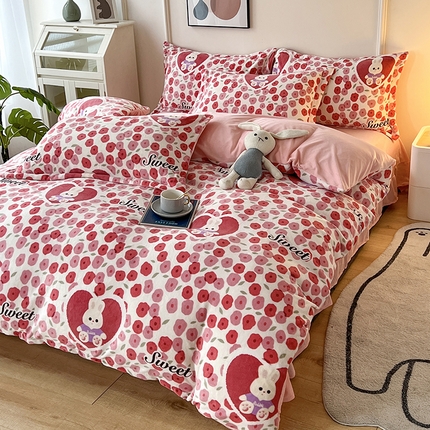 富之航家纺 2023新款牛奶绒印花四件套 爱心小兔