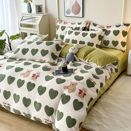 富之航家纺 2023新款牛奶绒印花四件套 兔兔熊