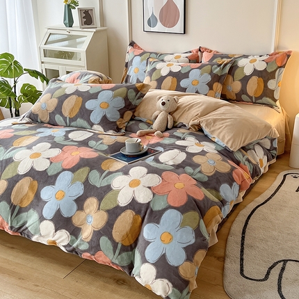 富之航家纺 2023新款牛奶绒印花四件套 绽放