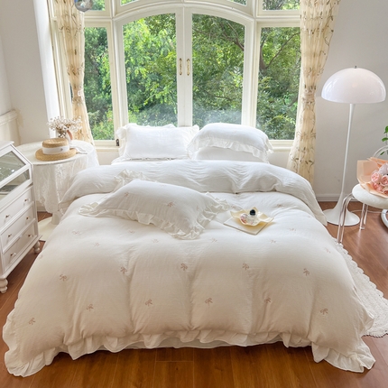木楌家居 2024秋冬全棉皱皱纱荷叶边刺绣工艺款四件套 知梦