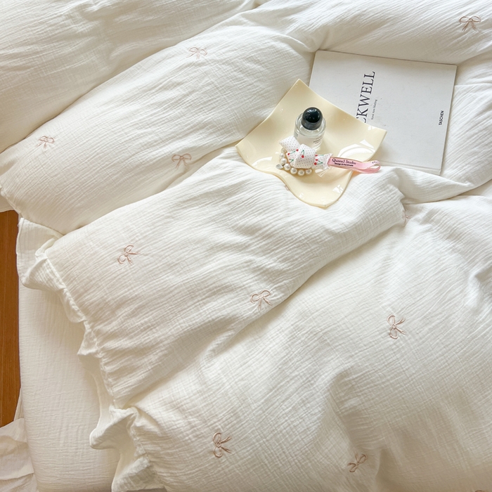 91家纺网 家纺一手货源 找家纺 木楌家居 2024秋冬全棉皱皱纱荷叶边刺绣工艺款四件套 知梦