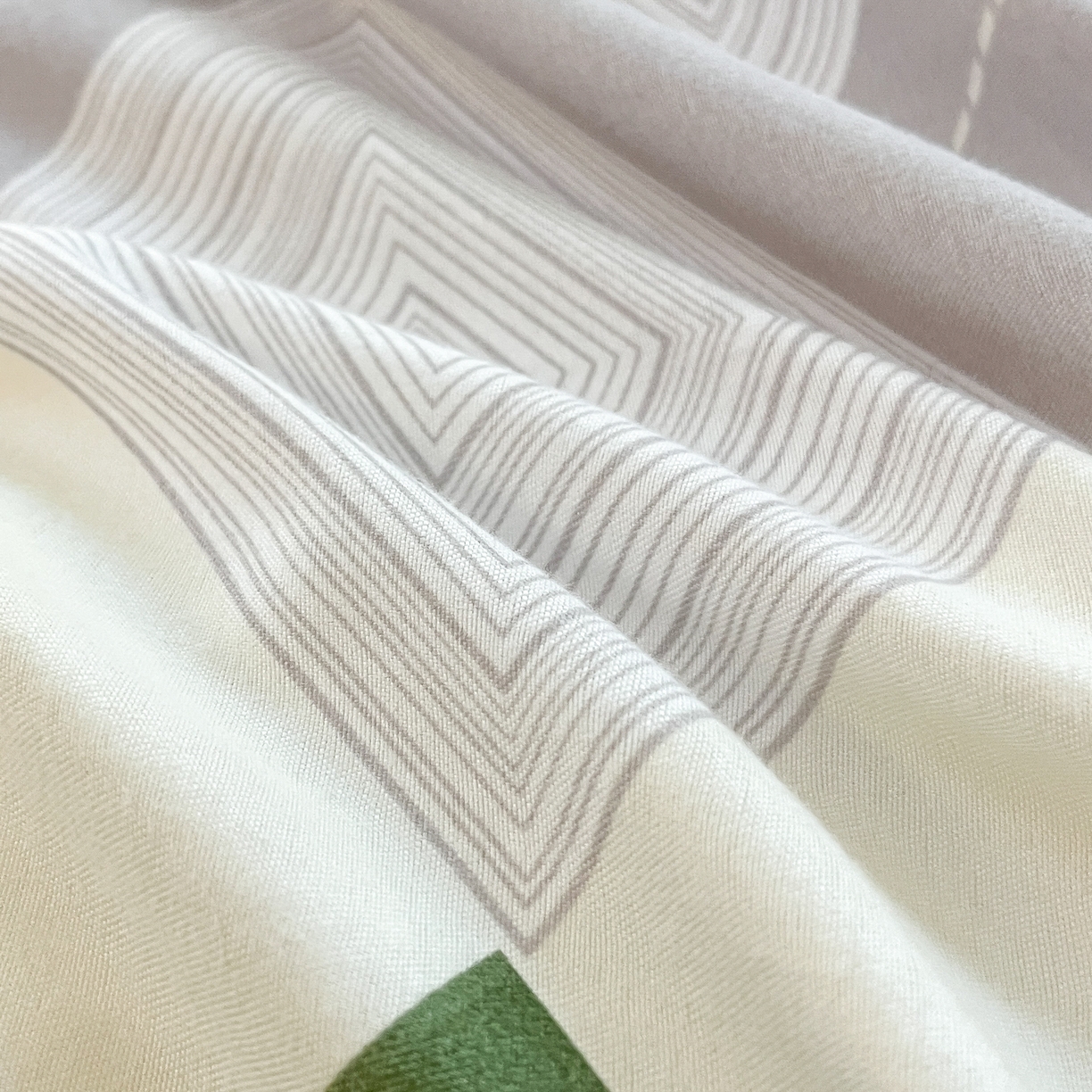 91家纺网 家纺一手货源 找家纺 典雅家纺 爆款新花色印花植物羊绒四件套磨毛四件套学生季派斯特