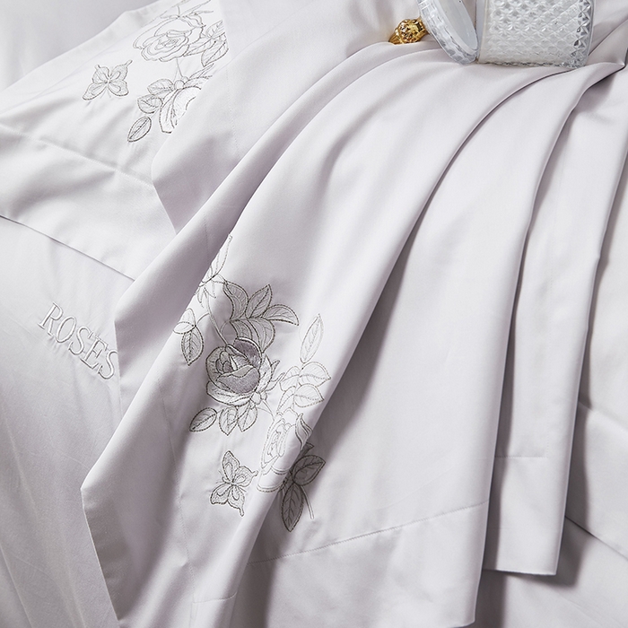 91家纺网 家纺一手货源 找家纺 爱情故事 2025新款100支新疆长绒棉刺绣四件套 蝶恋花（灰紫）