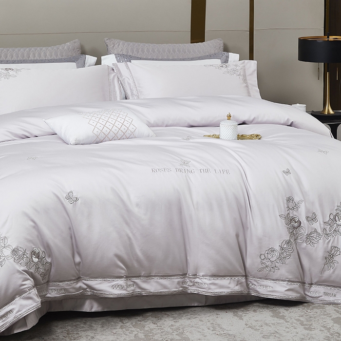 91家纺网 家纺一手货源 找家纺 爱情故事 2025新款100支新疆长绒棉刺绣四件套 蝶恋花（灰紫）