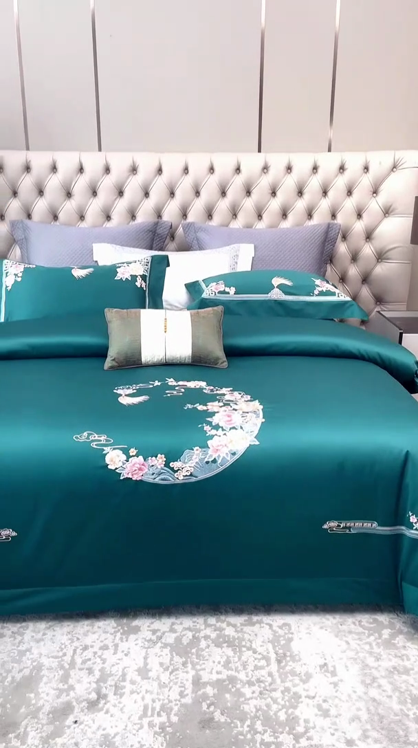 91家纺网 家纺一手货源 找家纺 爱情故事 2025新款100支新疆长绒棉刺绣四件套 花月-绿