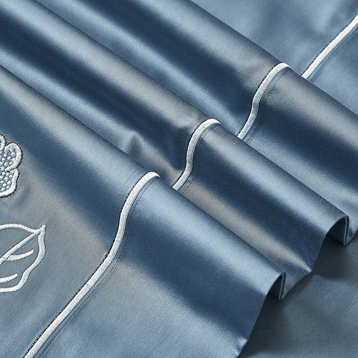 91家纺网 家纺一手货源 找家纺 爱情故事 2025新款100支新疆长绒棉刺绣四件套 花魅-蓝