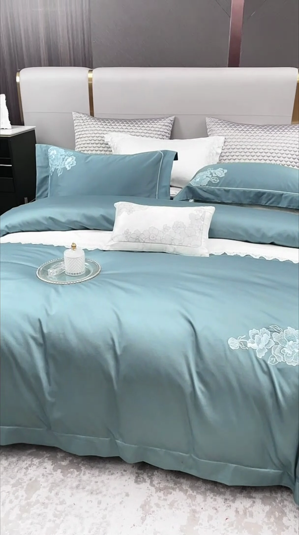 91家纺网 家纺一手货源 找家纺 爱情故事 2025新款100支新疆长绒棉刺绣四件套 花魅-蓝