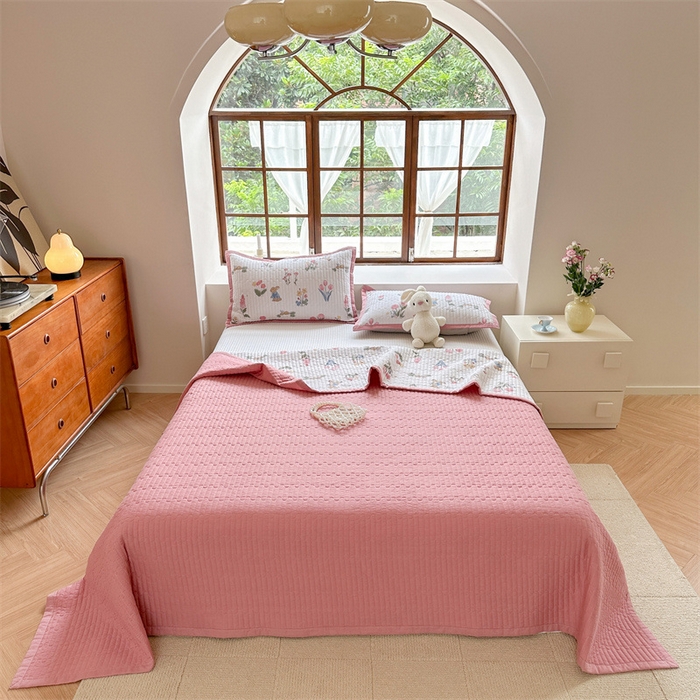 91家纺网 家纺一手货源 找家纺 美优兰 2023新款双面全棉水洗床盖 郁金香