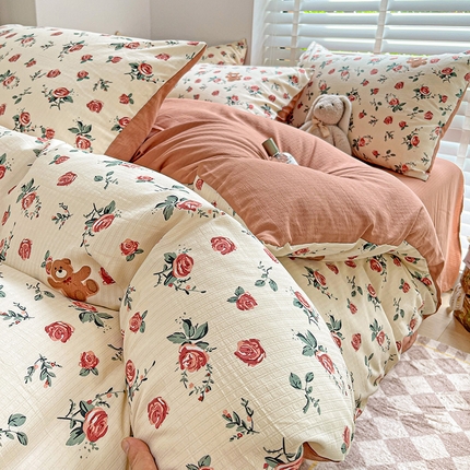 91家纺网 家纺一手货源 找家纺 天商 2023直播爆款超柔提花有氧小竺棉双层纱三件套四件套玫瑰小熊