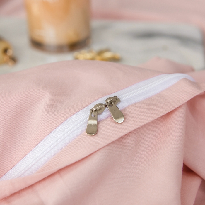 91家纺网 家纺一手货源 找家纺 丝幔 2025新款60S长绒棉埋绳全棉四件套系列 豆沙粉