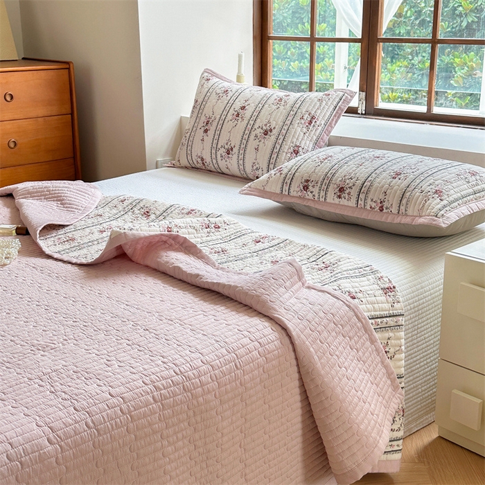 91家纺网 家纺一手货源 找家纺 美优兰 2023新款双面全棉水洗床盖 悦薇