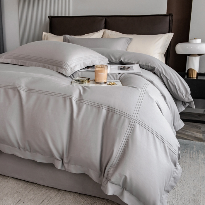 91家纺网 家纺一手货源 找家纺 丝幔 2025新款60S长绒棉埋绳全棉四件套系列 绅士灰