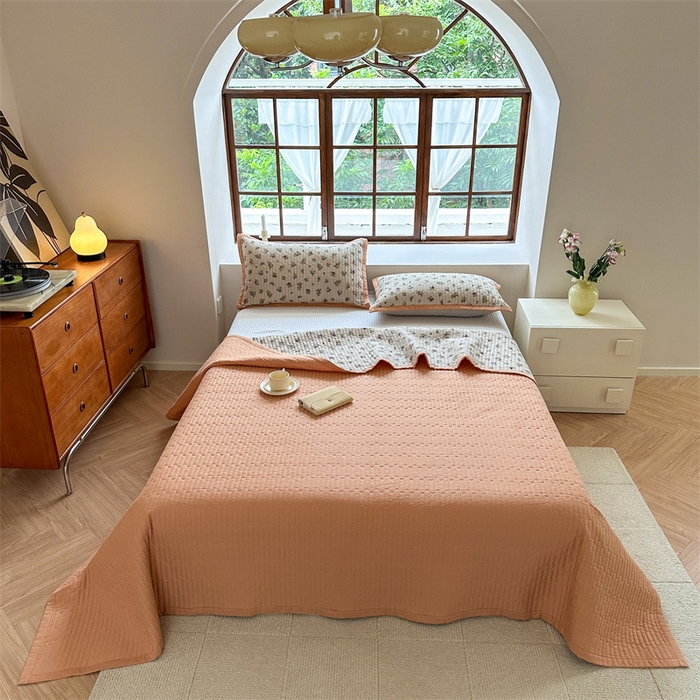 91家纺网 家纺一手货源 找家纺 美优兰 2023新款双面全棉水洗床盖 尤美