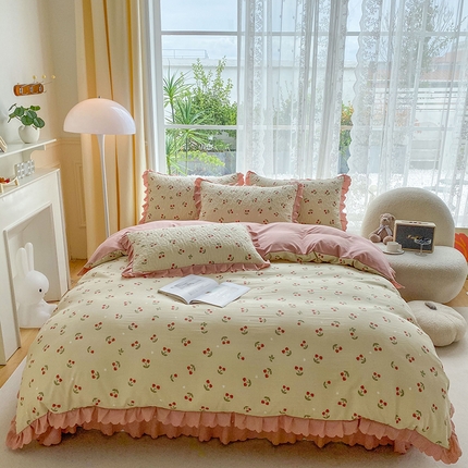 91家纺网 家纺一手货源 找家纺 （总）艺慕 2025款双层蕾丝大花边床盖