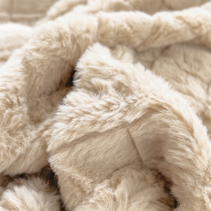 91家纺网 家纺一手货源 找家纺 丝幔 2025新款活性AB面牛奶绒小獭兔绒四件套 小獭兔卡其