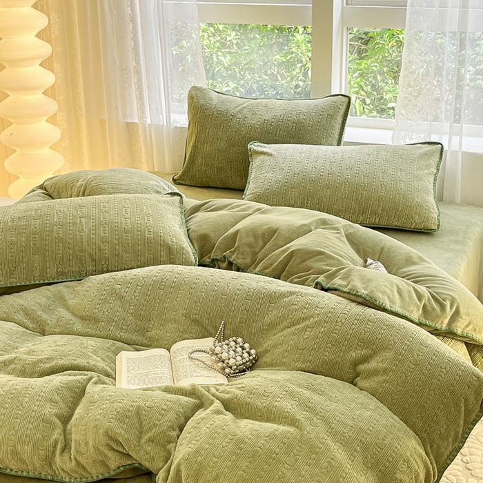 91家纺网 家纺一手货源 找家纺 金爱家 2023新款半消光牛奶绒立体雕花牛奶绒四件套 迷你兔-绿果