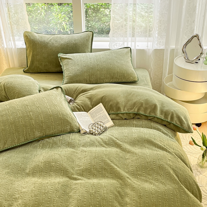 91家纺网 家纺一手货源 找家纺 金爱家 2023新款半消光牛奶绒立体雕花牛奶绒四件套 迷你兔-绿果