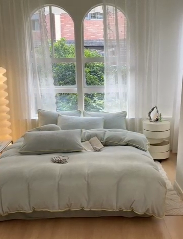 91家纺网 家纺一手货源 找家纺 金爱家 2023新款半消光牛奶绒立体雕花牛奶绒四件套 迷你兔-晴空兰