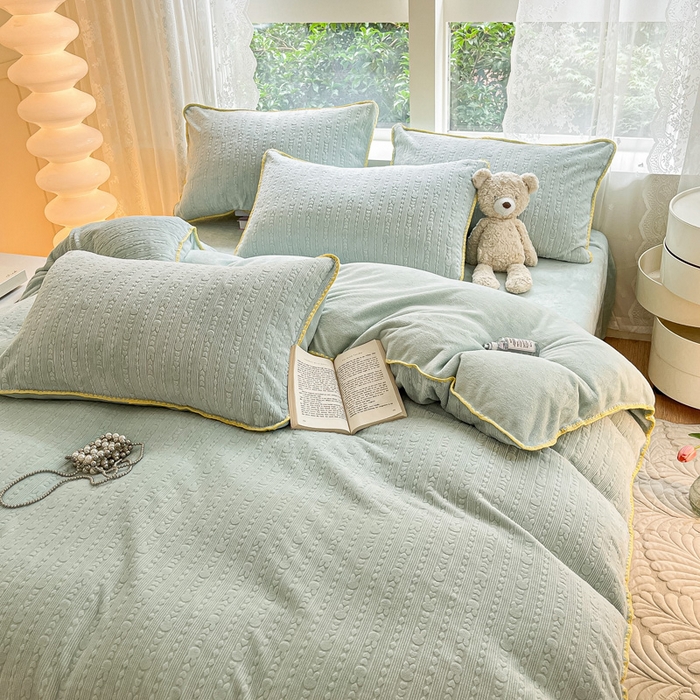 91家纺网 家纺一手货源 找家纺 金爱家 2023新款半消光牛奶绒立体雕花牛奶绒四件套 迷你兔-晴空兰