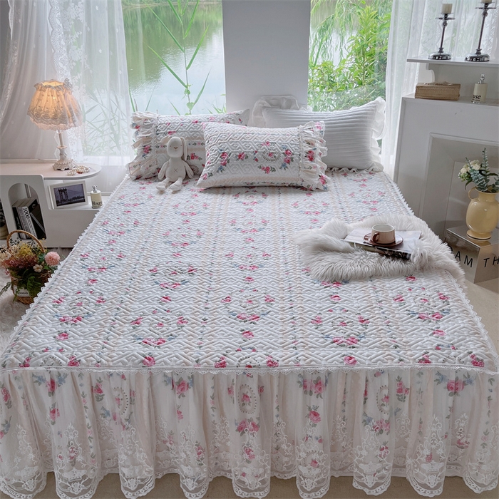 91家纺网 家纺一手货源 找家纺 胜权家纺 2024新款13372全棉夹棉宫廷风皇冠蕾丝床裙 花镜