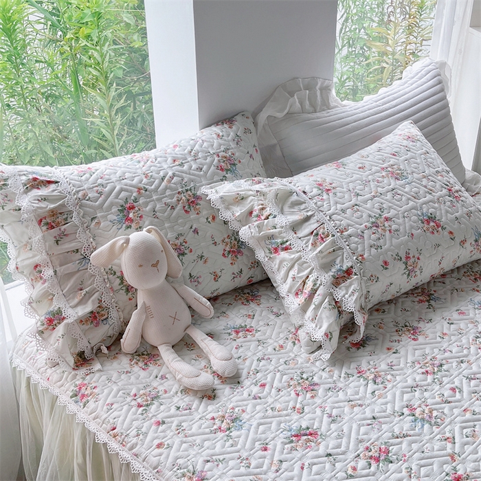 91家纺网 家纺一手货源 找家纺 胜权家纺 2024新款13372全棉夹棉宫廷风皇冠蕾丝床裙 花雨