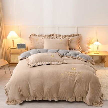 91家纺网 家纺一手货源 找家纺 氧家 2025款韩版纯色双层花边加厚牛奶绒四件套  素颜-卡琪