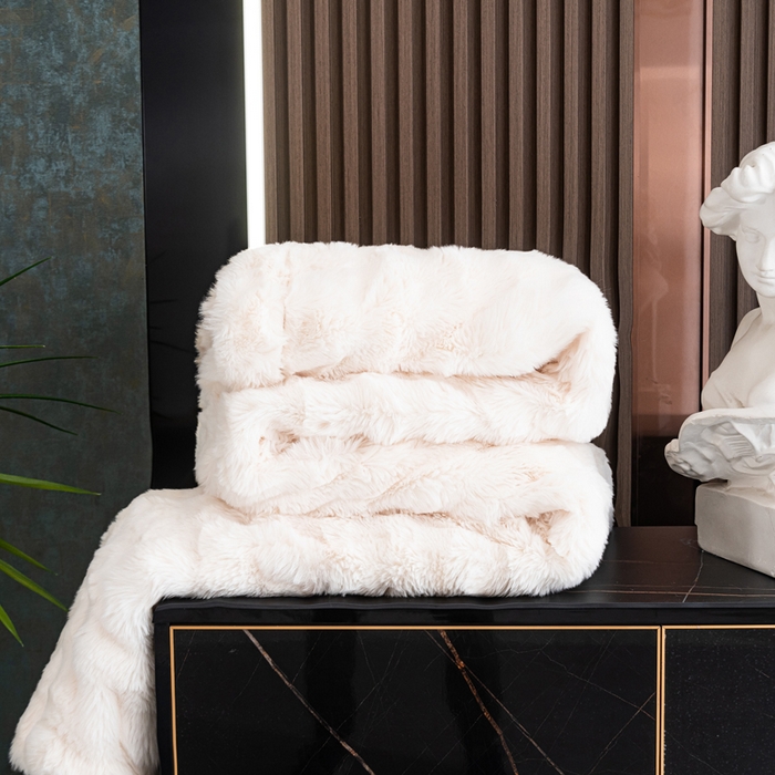 91家纺网 家纺一手货源 找家纺 2025新款A面泡泡兔毛绒B面牛奶绒双面毛毯 米白