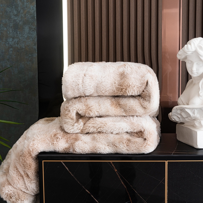 91家纺网 家纺一手货源 找家纺 2025新款A面泡泡兔毛绒B面牛奶绒双面毛毯 驼色