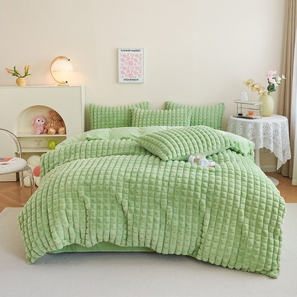 91家纺网 家纺一手货源 找家纺 （总）蝶帕 秋冬新款兔毛绒兔兔绒剪格四件套