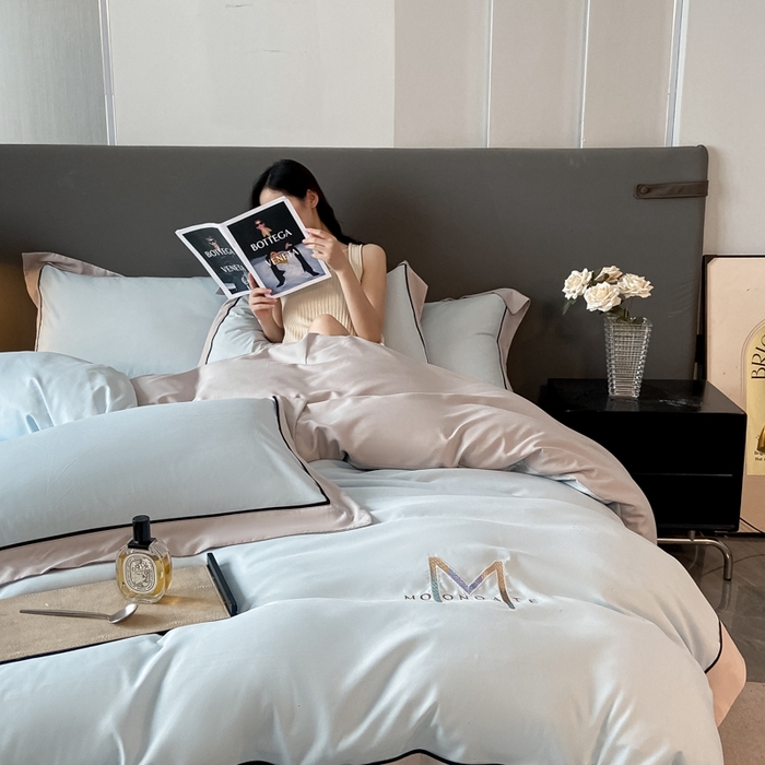 91家纺网 家纺一手货源 找家纺 遇见家居生活馆 2023新款亲肤棉磨毛刺绣四件套 玛利亚-飘蓝