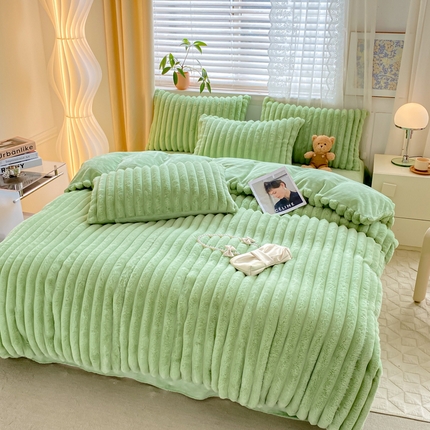 91家纺网 家纺一手货源 找家纺 （总）蝶帕家纺2024年秋冬新款兔毛绒兔兔绒剪条四件套