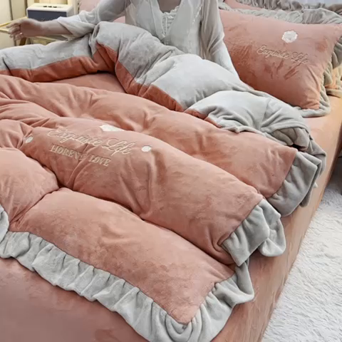 91家纺网 家纺一手货源 找家纺 氧家 2025款韩版纯色双层花边加厚牛奶绒四件套  素颜-橙橘色