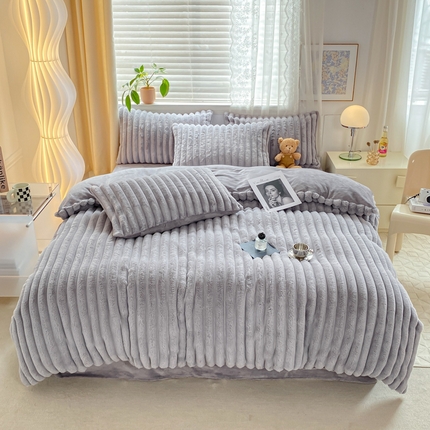 91家纺网 家纺一手货源 找家纺 （总）蝶帕家纺2024年秋冬新款兔毛绒兔兔绒剪条四件套