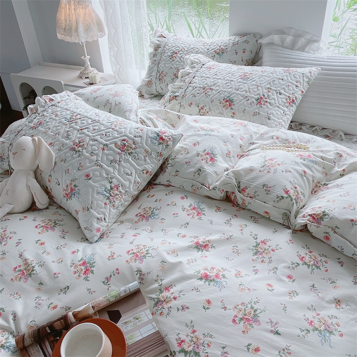 91家纺网 家纺一手货源 找家纺 胜权家纺 2024新款13372全棉夹棉宫廷风皇冠蕾丝床裙 花雨