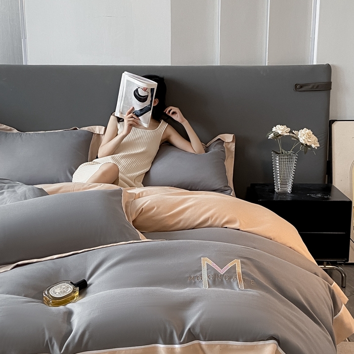 91家纺网 家纺一手货源 找家纺 遇见家居生活馆 2023新款亲肤棉磨毛刺绣四件套 玛利亚-绅士灰