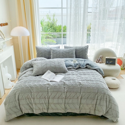 91家纺网 家纺一手货源 找家纺 （总）绒世界 2024新款兔兔绒牛奶绒四件套