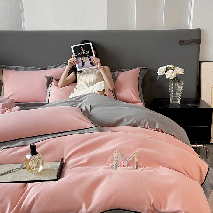 91家纺网 家纺一手货源 找家纺 遇见家居生活馆 2023新款亲肤棉磨毛刺绣四件套 玛利亚-浅豆沙