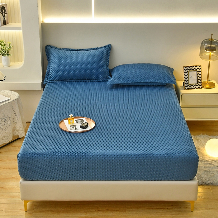 91家纺网 家纺一手货源 找家纺 家贝爱2023新款加厚宝宝绒暖豆豆床笠床罩 豆豆绒－宾利蓝