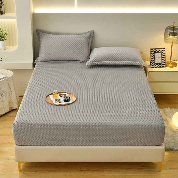 91家纺网 家纺一手货源 找家纺 家贝爱2023新款加厚宝宝绒暖豆豆床笠床罩 豆豆绒－浅灰