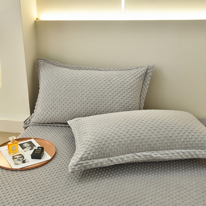 91家纺网 家纺一手货源 找家纺 家贝爱2023新款加厚宝宝绒暖豆豆床笠床罩 豆豆绒－浅灰