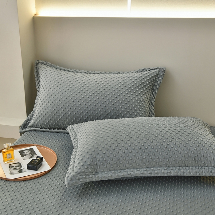 91家纺网 家纺一手货源 找家纺 家贝爱2023新款加厚宝宝绒暖豆豆床笠床罩 豆豆绒－深灰