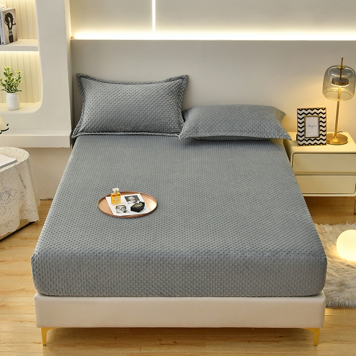 91家纺网 家纺一手货源 找家纺 家贝爱2023新款加厚宝宝绒暖豆豆床笠床罩 豆豆绒－深灰