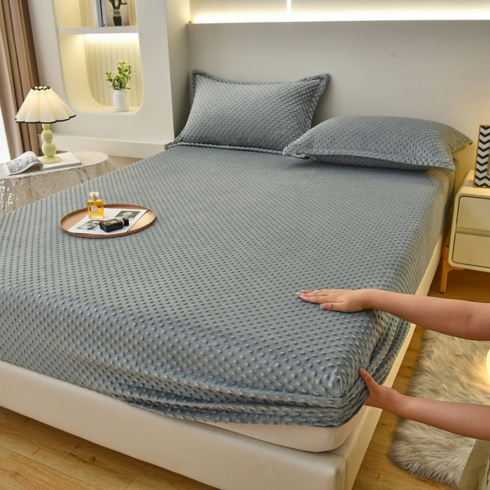 91家纺网 家纺一手货源 找家纺 家贝爱2023新款加厚宝宝绒暖豆豆床笠床罩 豆豆绒－深灰