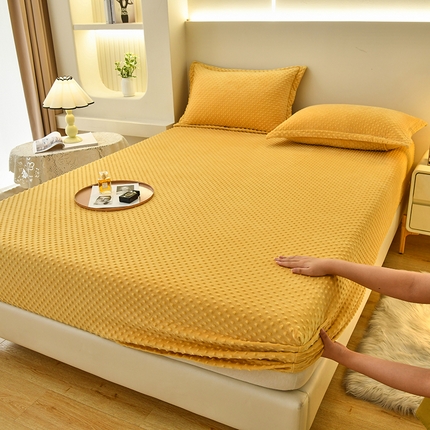 91家纺网 家纺一手货源 找家纺 家贝爱2023新款加厚宝宝绒暖豆豆床笠床罩 豆豆绒－金色