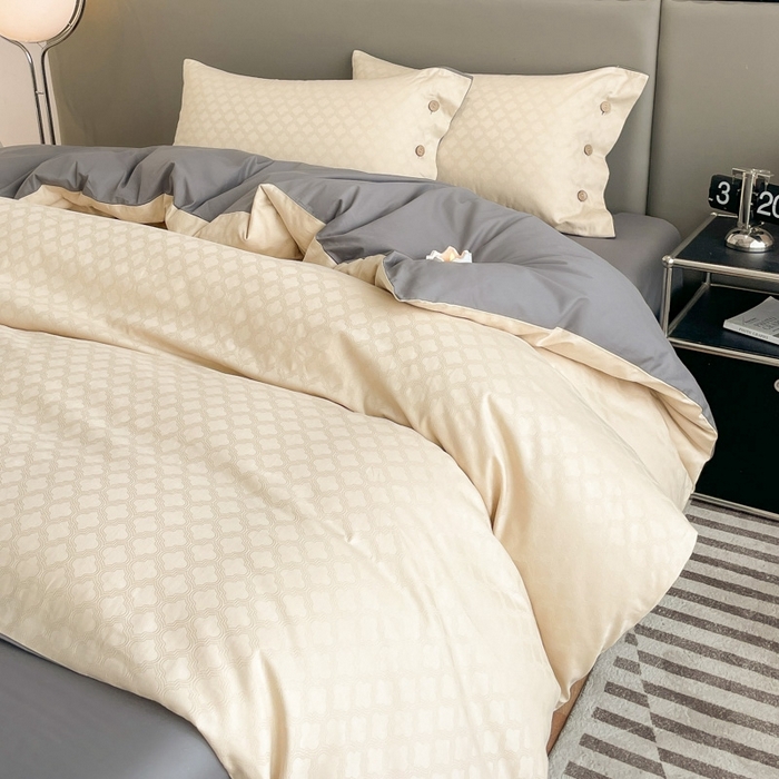 91家纺网 家纺一手货源 找家纺 慕色家纺 2023新款40全棉提花四叶草系列四件套 四叶草-米驼+中灰