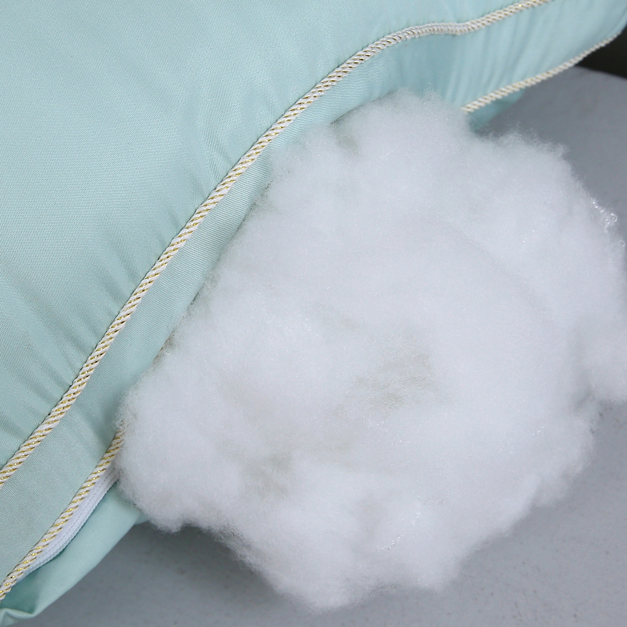 91家纺网 家纺一手货源 找家纺 天意美 2023新款舒适柔丝花边冰丝烫钻枕头枕芯 48x74cm天蓝色一只