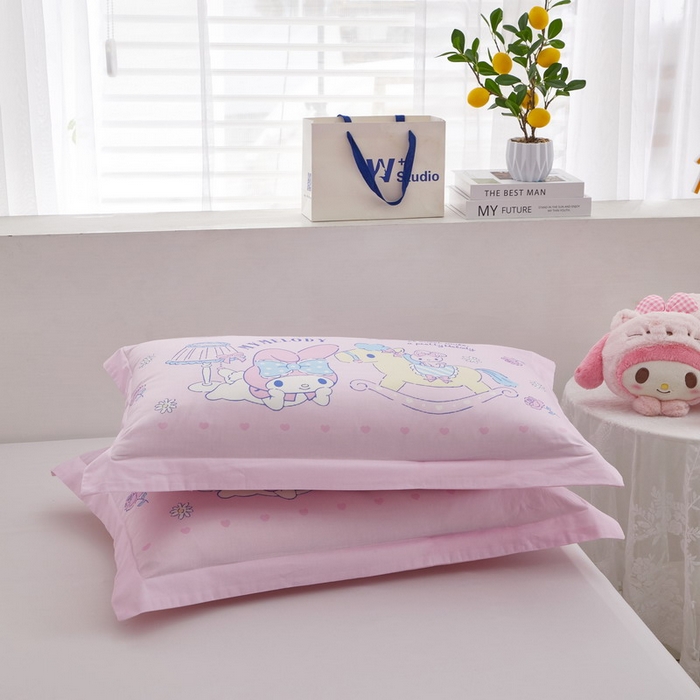 91家纺网 家纺一手货源 找家纺 蘭菲2023新款全棉印染三丽鸥全棉大版卡通四件套-枕套 小乐乐