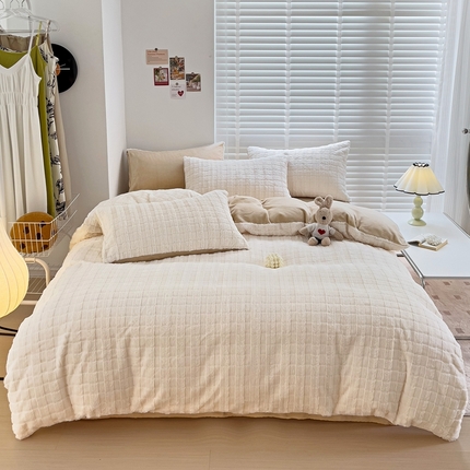 91家纺网 家纺一手货源 找家纺 逸尚阁 2024秋冬新款高克重兔兔绒牛奶绒四件套 白+咖