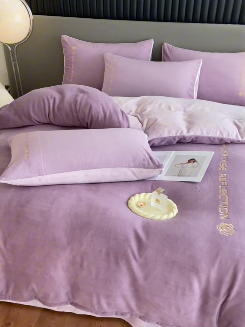 91家纺网 家纺一手货源 找家纺 澳梵 2023新款轻奢风牛奶绒刺绣四件套 浪漫紫